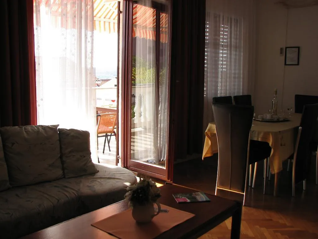 Apartments Tina Crikvenica