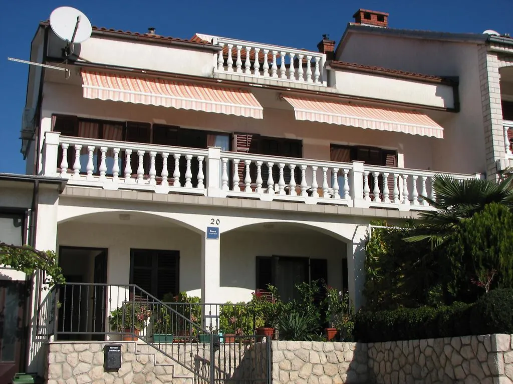 Apartments Tina Crikvenica